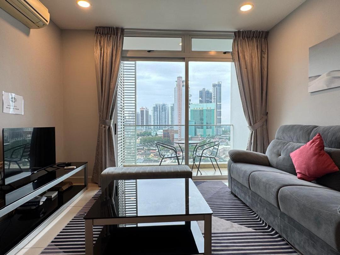 Jb City Shopping Mall Apartment Johor Bahru Exterior photo